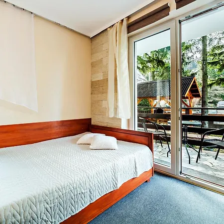 Bed & Breakfast Strumyk 3*